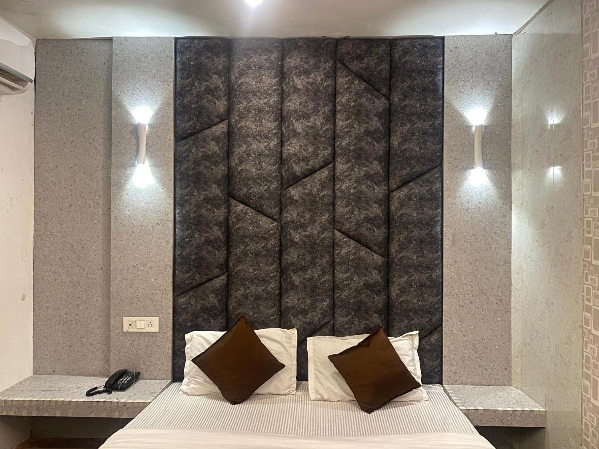 Grg Pardesi Hotel הרידוואר מראה חיצוני תמונה