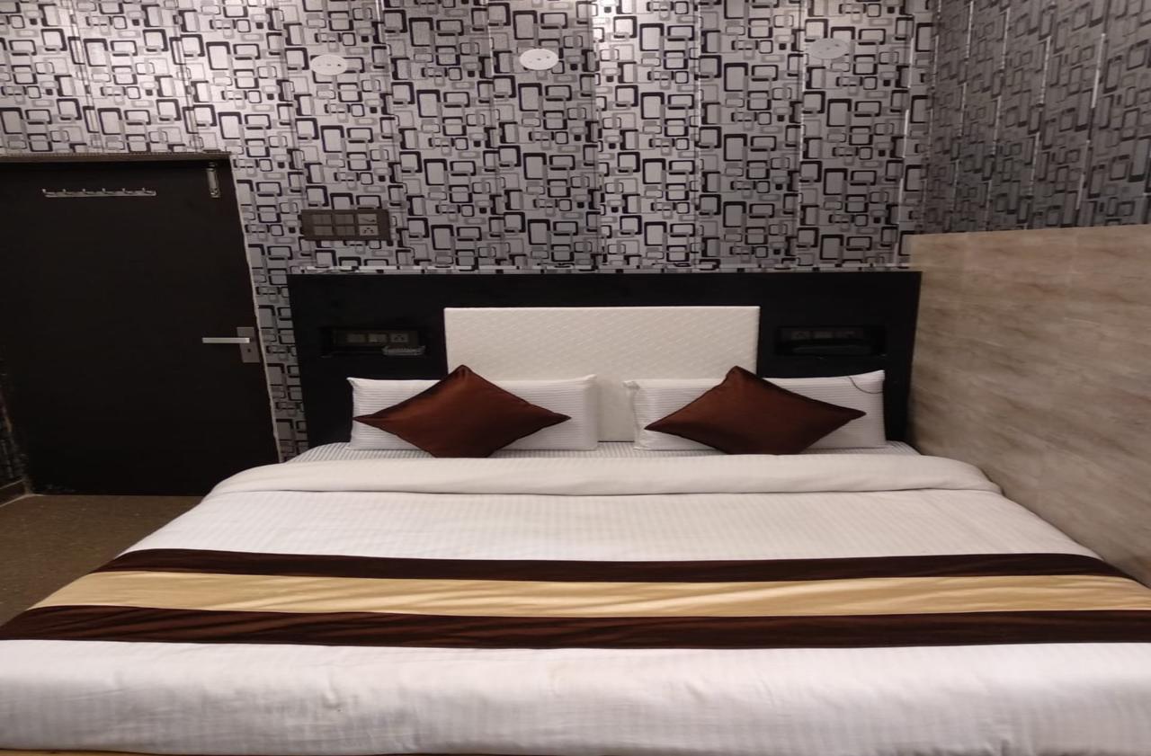 Grg Pardesi Hotel הרידוואר מראה חיצוני תמונה